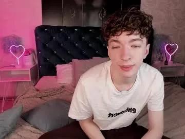 trevorbenson on Chaturbate