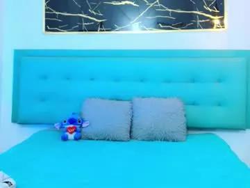 twinslovers_ on Chaturbate