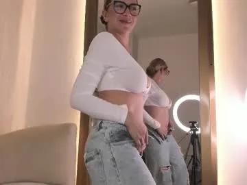 velora_ on Chaturbate