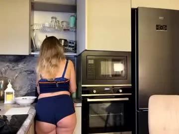 yes_mommy_zlata on Chaturbate