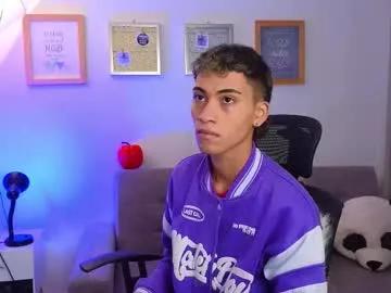 yulian_vasquez on Chaturbate