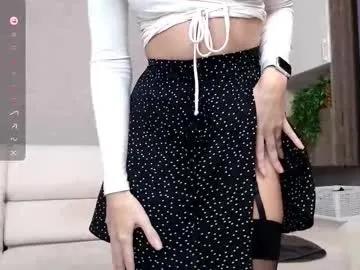yummy_blonde on Chaturbate
