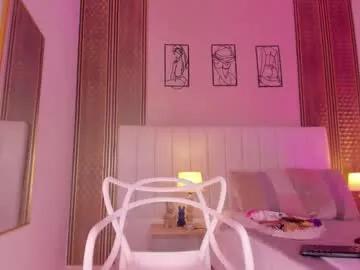 zoe_sky_ — GOAL: BIG SQUIRT / BIG CUM [846 tokens remaining] . #squirt #curly #bigass #latina #ebony