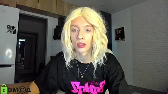 _Alice_Kitty on StripChat