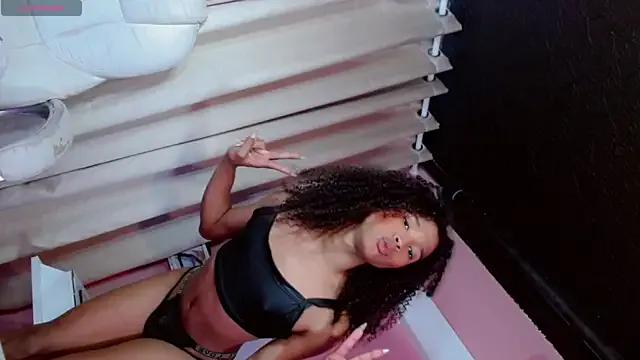 _IsabellaRousse on StripChat