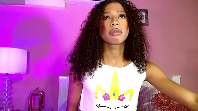 _IsabellaRousse on StripChat