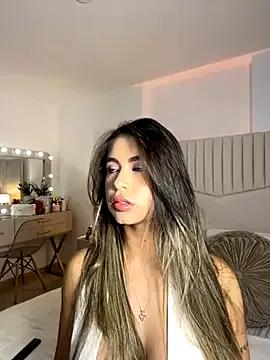 _laura_02 on StripChat