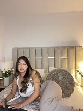 _laura_02 on StripChat