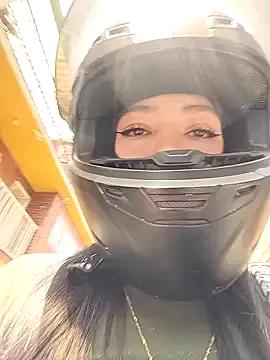 _Luna-1 on StripChat