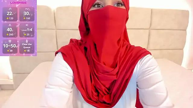 _Nadiaa on StripChat