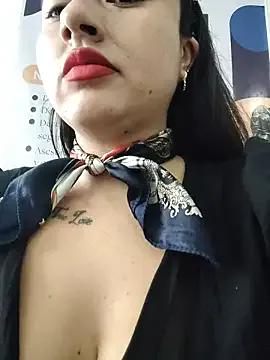 _Sarah-Office1 on StripChat