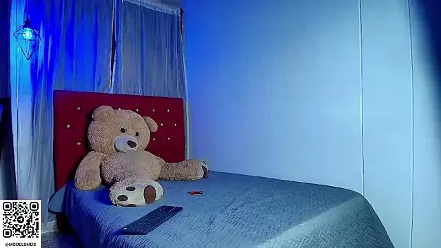 aaron_antonella_mds on StripChat