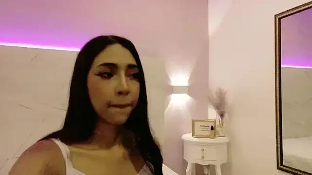 AbrilBrent on StripChat