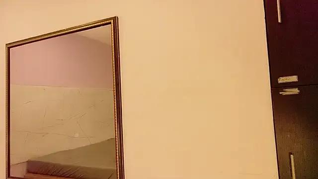 AbrilBrent on StripChat