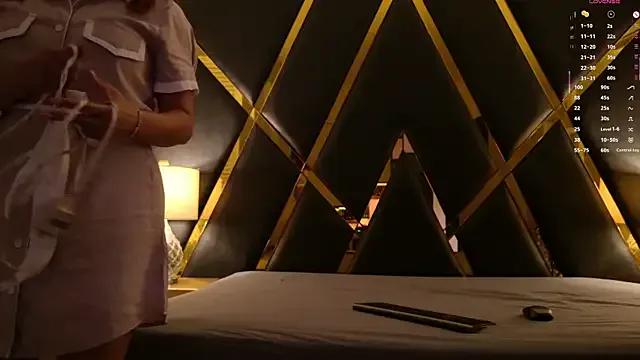 Adel_Nesbiit on StripChat