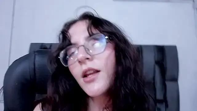 AfroditaLeclair on StripChat