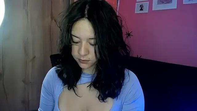 agnes_213 on StripChat
