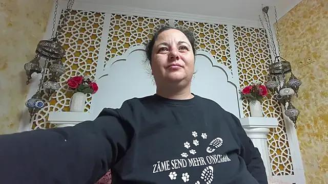 AleshaArabian on StripChat