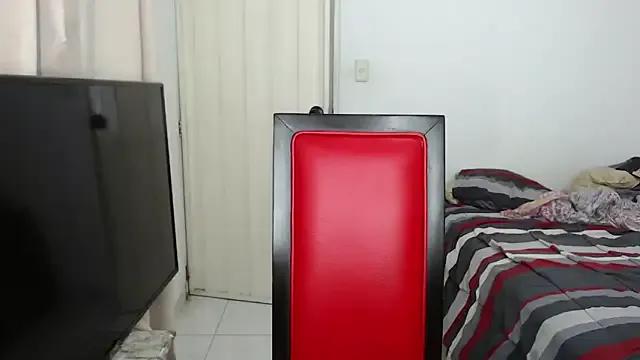 Alex_mojica on StripChat