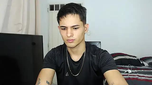 Alex_mojica — Full NAKED ALEX AND FULL COCK 5 MIN