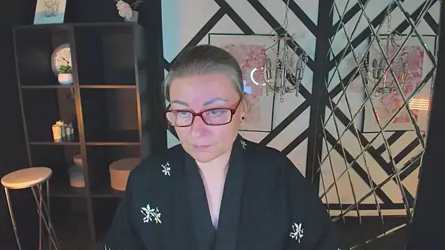 AlexandraKind on StripChat