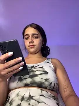 Alice777_ on StripChat