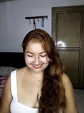 Alixx_01 on StripChat