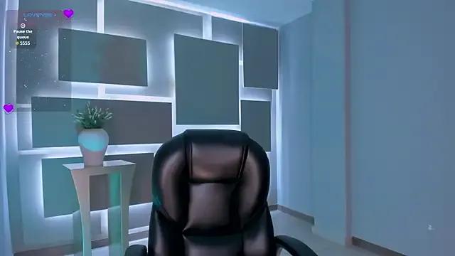 AllisonRogersX on StripChat