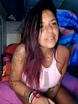 allyson22andy on StripChat