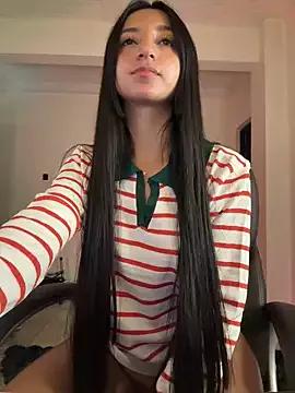 aly_golden_ on StripChat