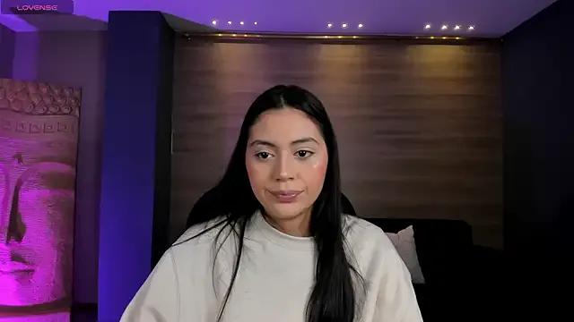 AmbarJames_ on StripChat