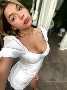 AmberAngelXXX on StripChat