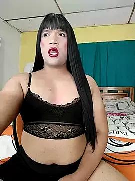 Ambersweet15 on StripChat