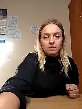 Ami_Foxy on StripChat