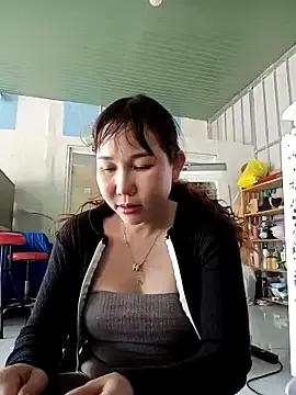 Ana-love2025 on StripChat