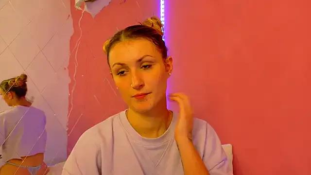 Anaayss_ on StripChat