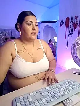 AndreaKinky on StripChat