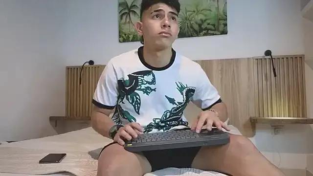 andrew_rose_ on StripChat