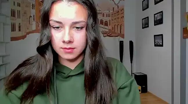 AnettaMilder on StripChat