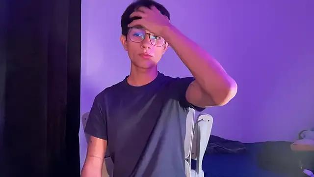 Angel_bunny2 on StripChat