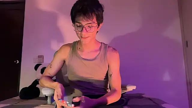 Angel_bunny2 on StripChat