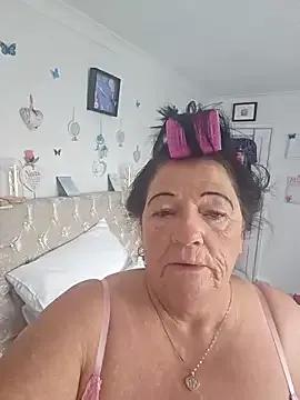 Angeldelightt on StripChat