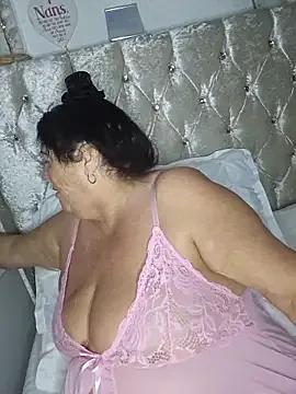 Angeldelightt on StripChat