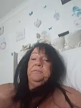 Angeldelightt on StripChat