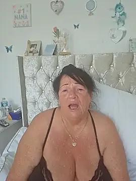 Angeldelightt on StripChat