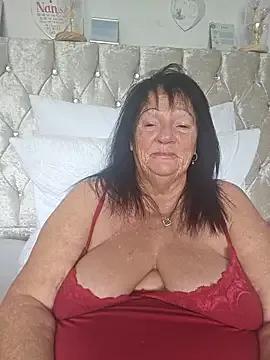 Angeldelightt on StripChat