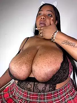 angelGgold on StripChat