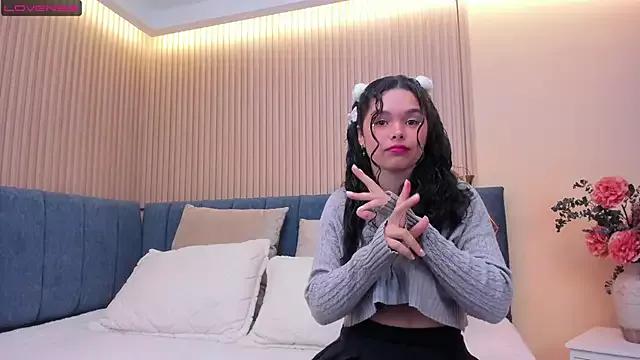 angeline_teen on StripChat