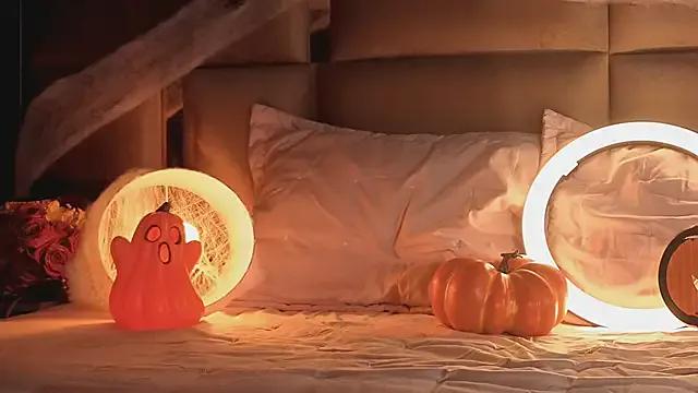 angelinepossy on StripChat