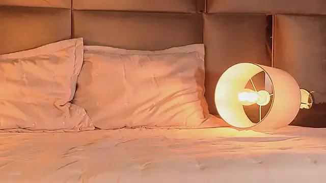 angelinepossy on StripChat